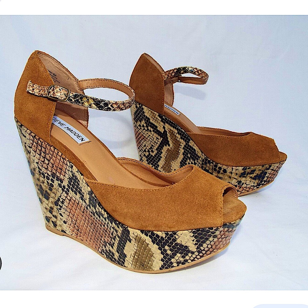 Steve Madden wedge snakeskin heels size 6.5